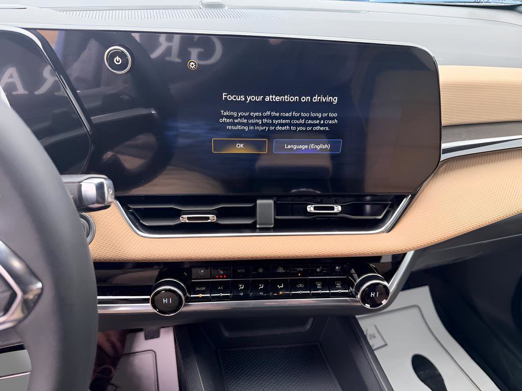 New 2026 Chevrolet Equinox ACTIV w/ Convenience Package III image 18