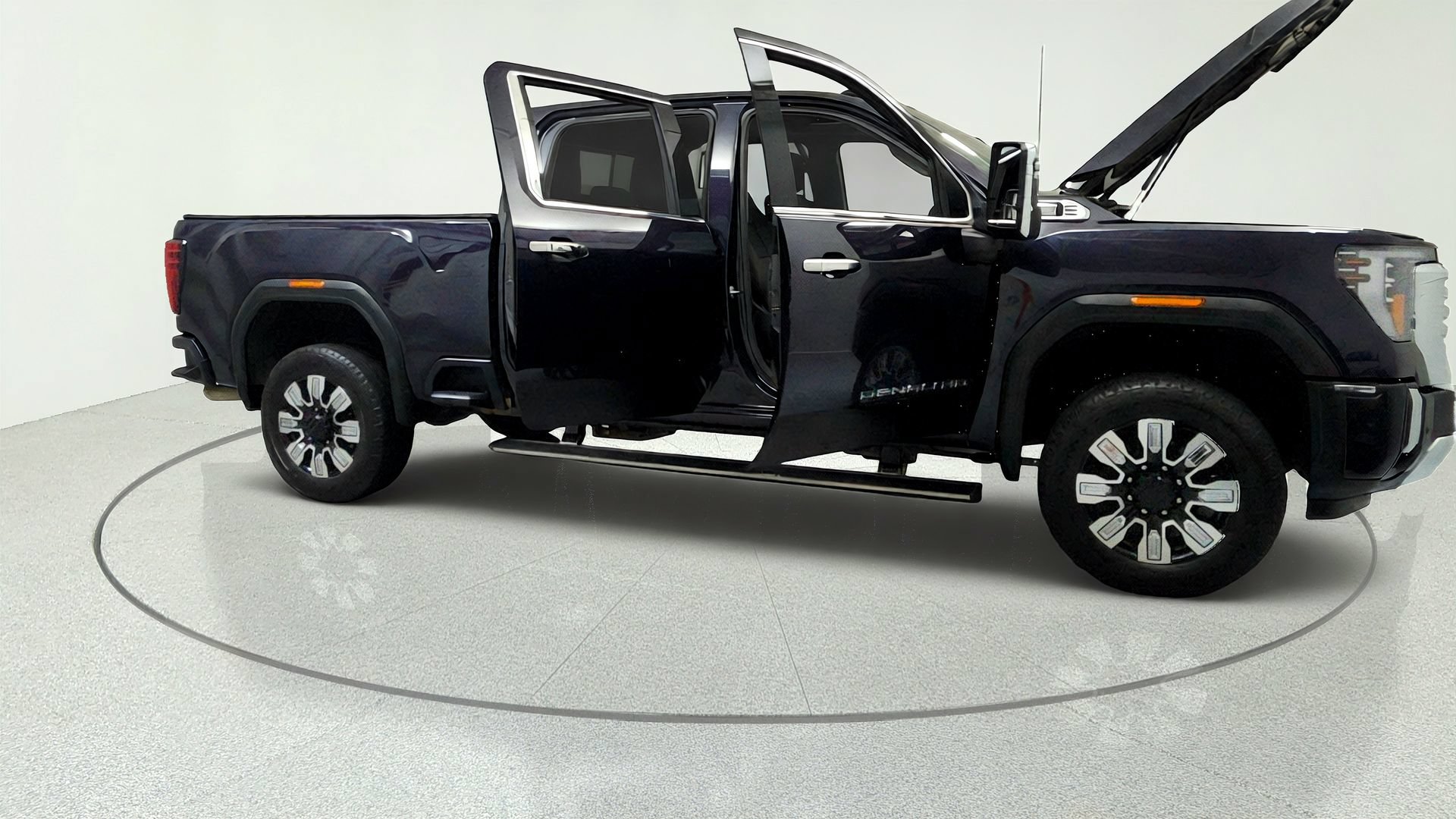 Used 2024 GMC Sierra 3500 Denali w/ Denali Reserve Package AWD/4WD image 14