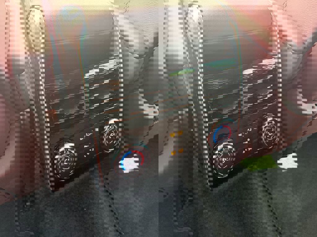 Used 2023 Land Rover Range Rover SE AWD/4WD image 44