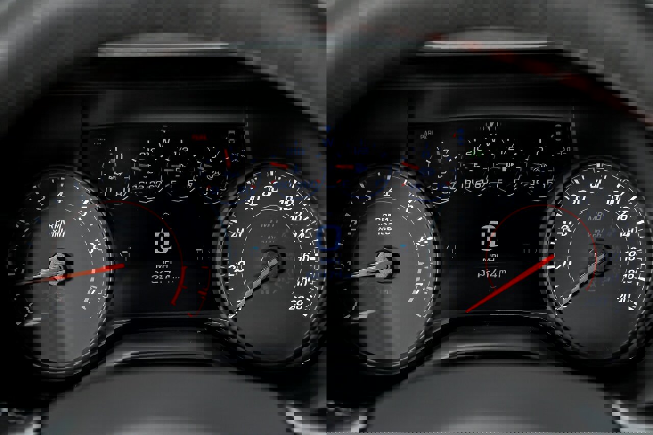 Used 2018 Chevrolet Camaro ZL1 image 28