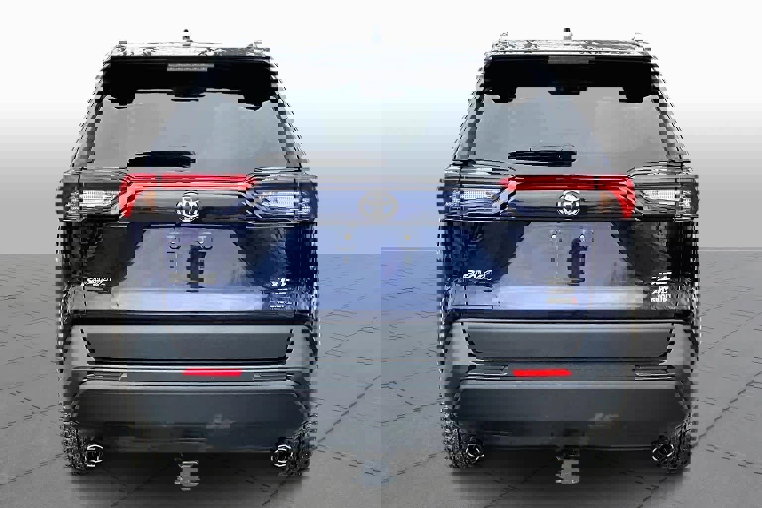 Certified 2021 Toyota RAV4 XLE Premium image 5