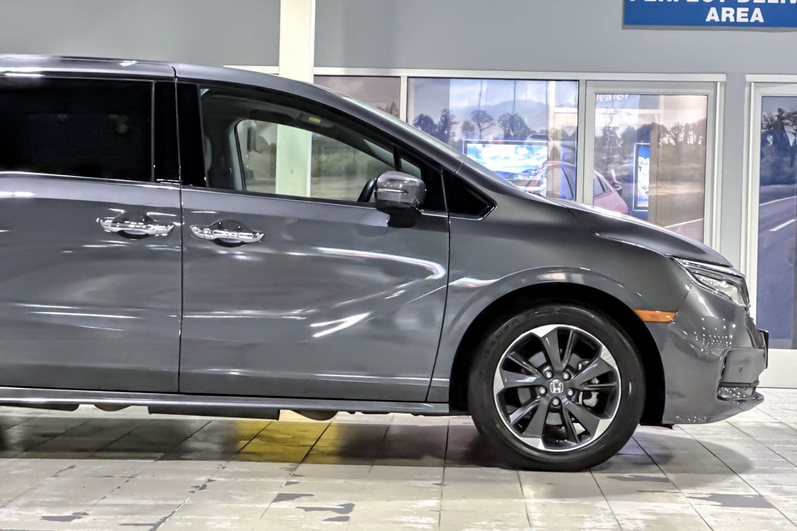 Certified 2024 Honda Odyssey Elite image 37