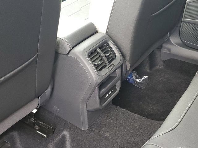 New 2026 Volkswagen Taos SE AWD/4WD image 27