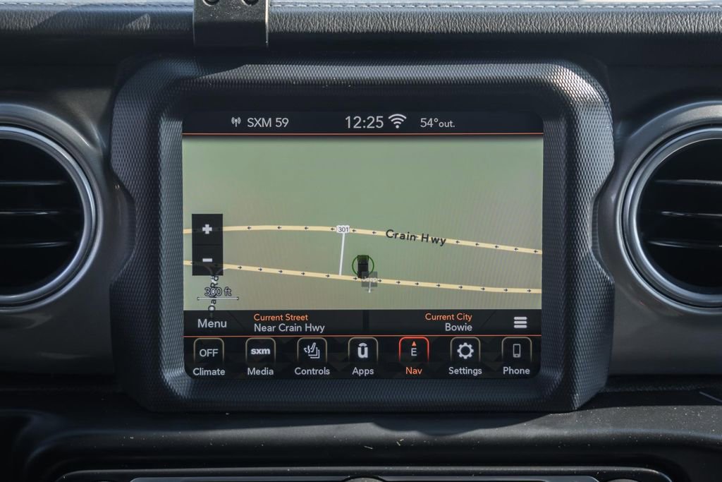 Used 2020 Jeep Wrangler Unlimited Sahara image 24