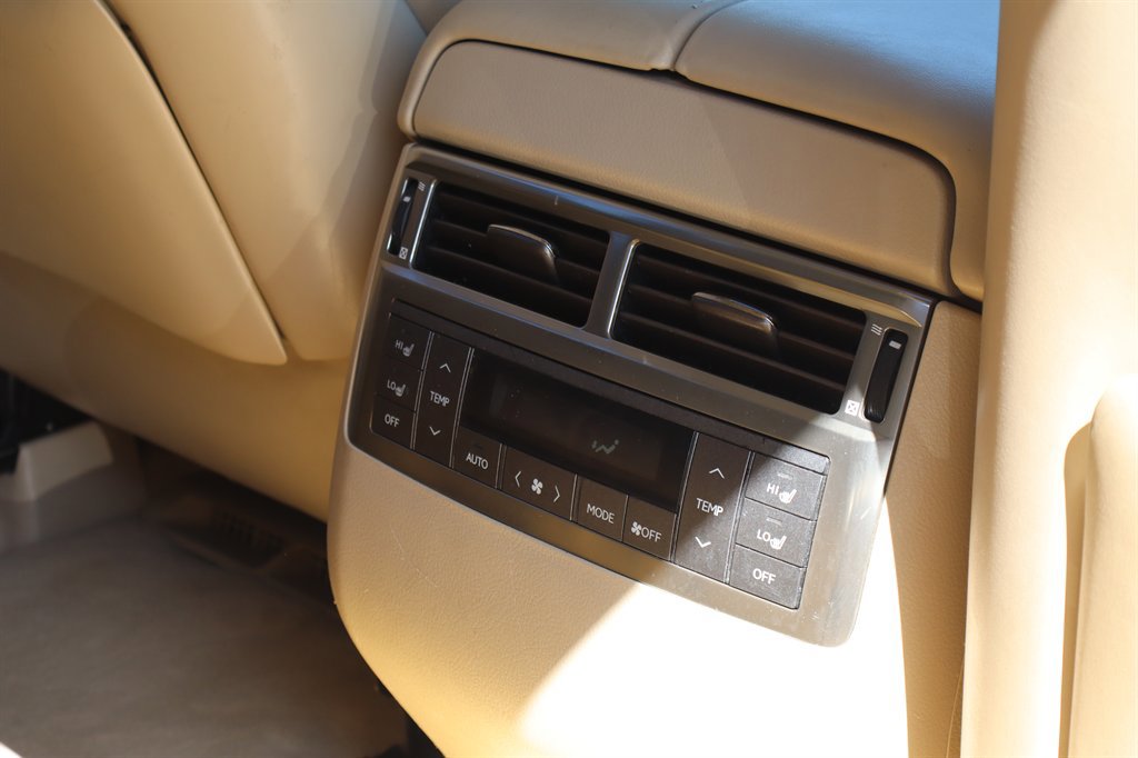 Used 2009 Lexus LX 570 4WD image 18