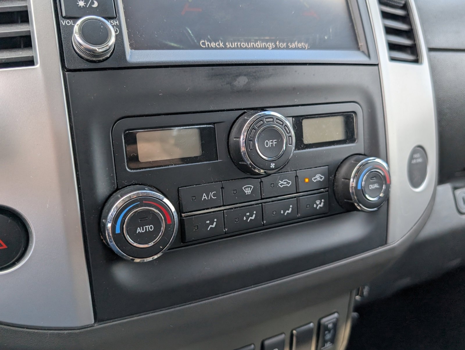 Used 2020 Nissan Frontier SV image 14