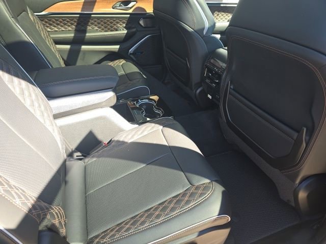 New 2026 Jeep Grand Cherokee L Summit image 6