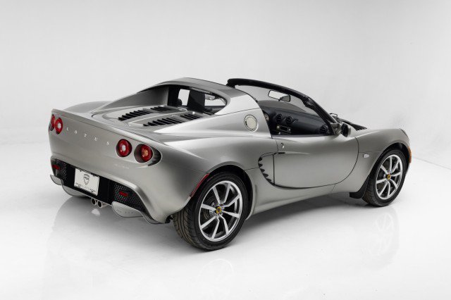 Used 2005 Lotus Elise image 3
