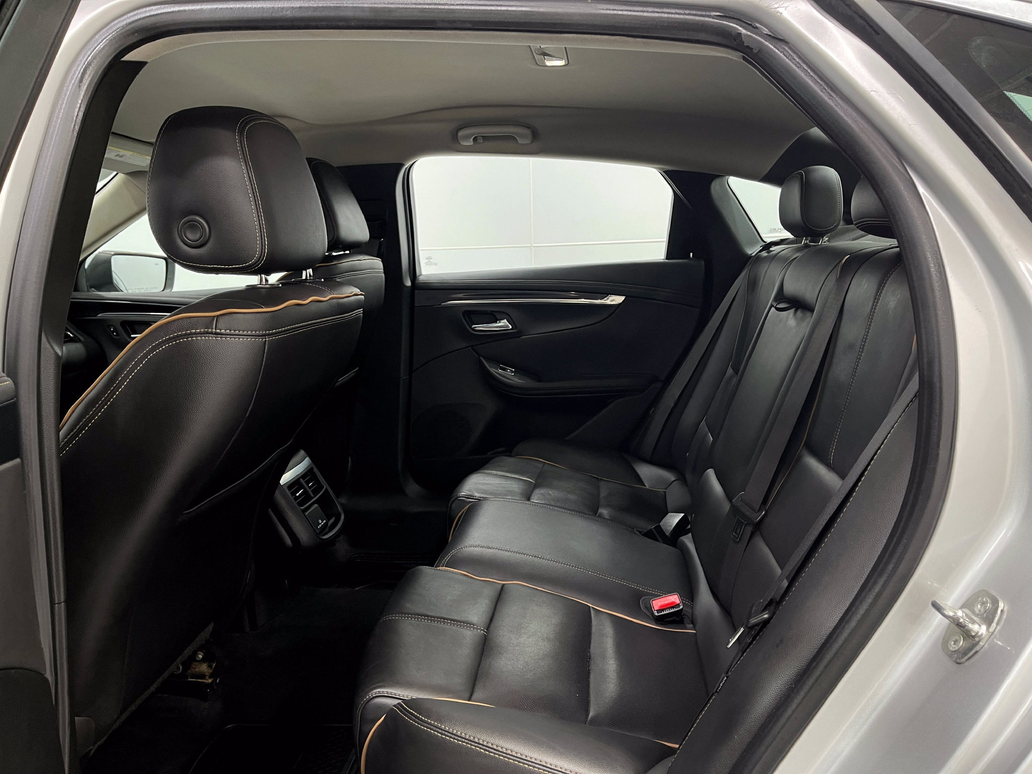 Used 2019 Chevrolet Impala Premier FWD image 29