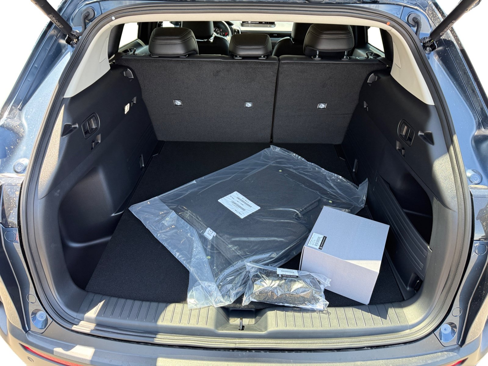 New 2026 MAZDA CX-50 AWD 2.5 Hybrid w/ Cargo Package image 17