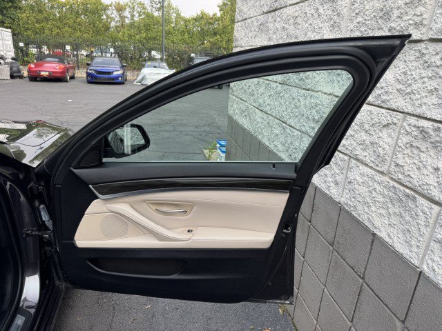 Used 2014 BMW 535d xDrive AWD/4WD image 40