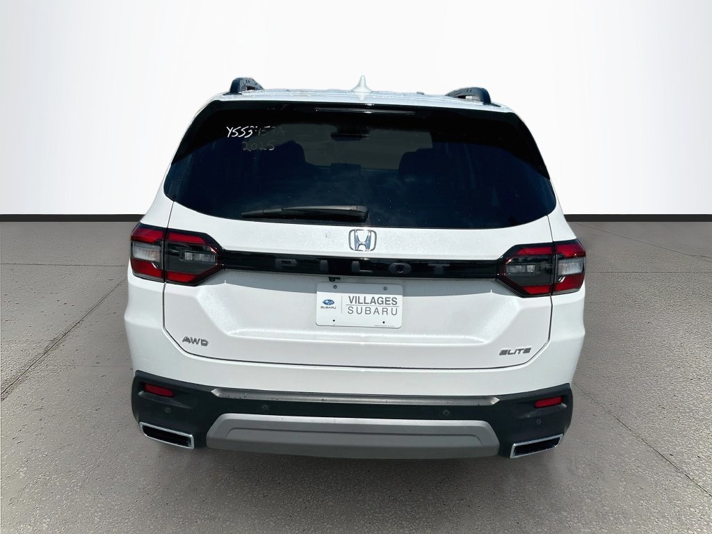 Used 2025 Honda Pilot Elite image 6