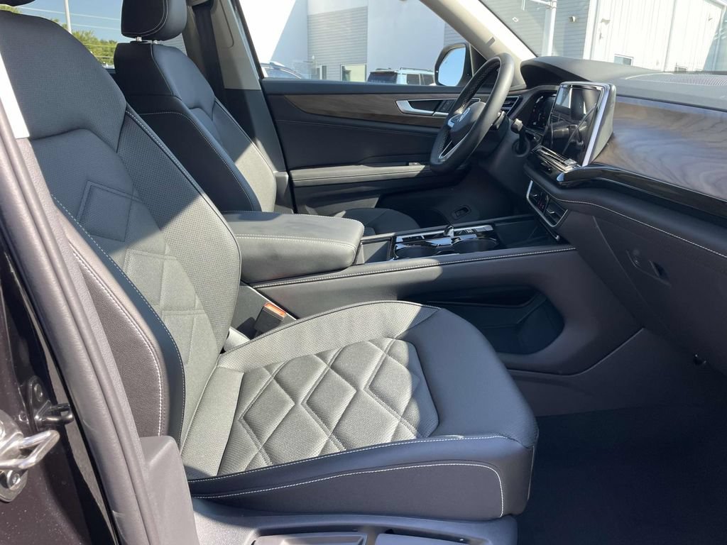 New 2026 Volkswagen Atlas SE FWD image 8