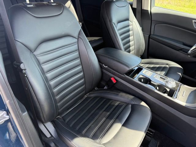 Used 2020 Ford Edge SEL w/ Convenience Package AWD/4WD image 12