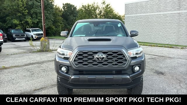Used 2021 Toyota Tacoma TRD Sport w/ TRD Premium Sport Package AWD/4WD image 6