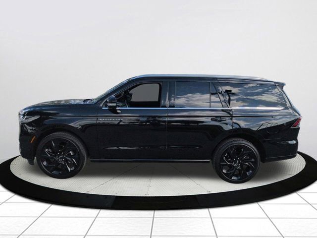 Used 2025 Lincoln Navigator Black Label image 6