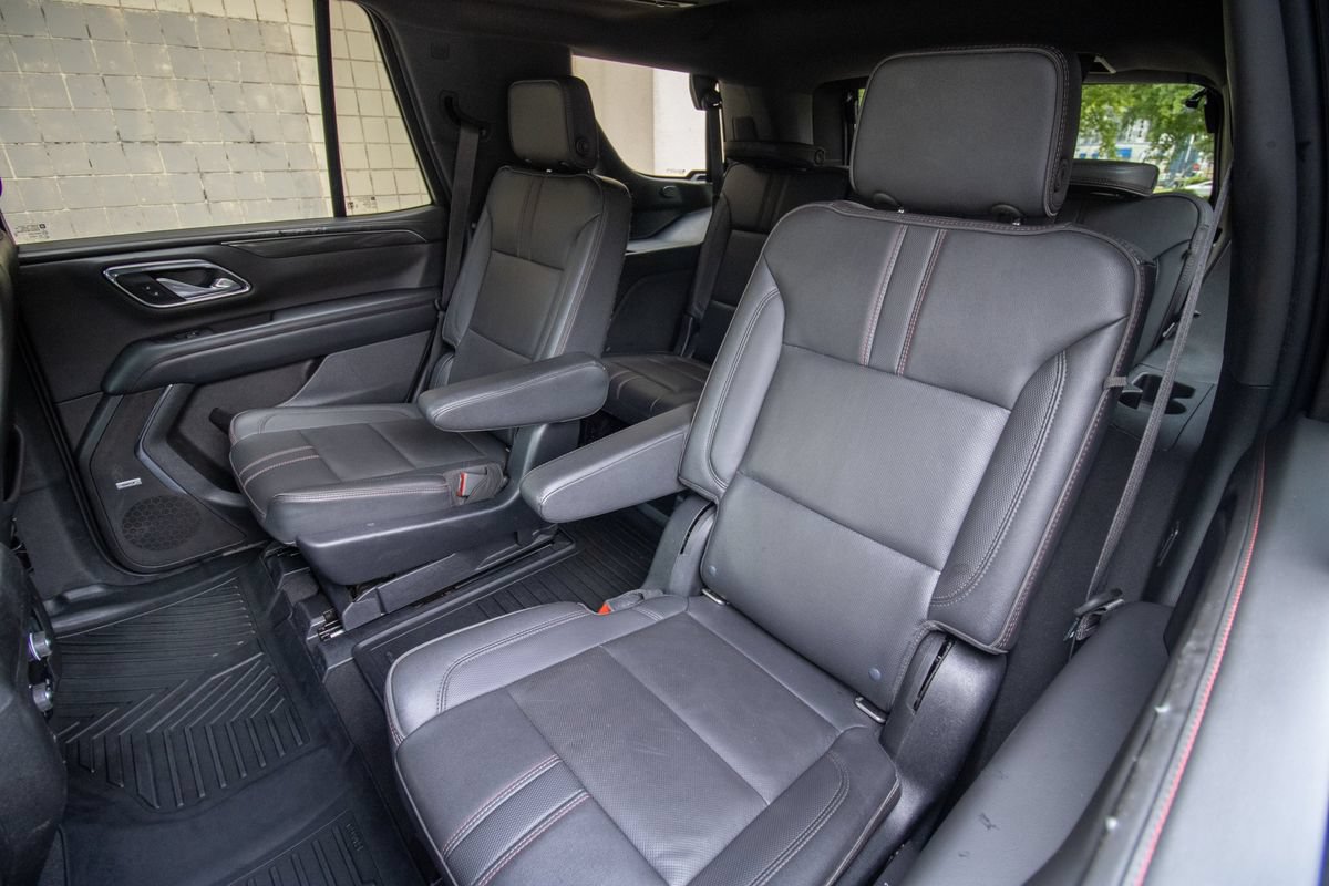 Used 2022 Chevrolet Tahoe RST w/ Luxury Package AWD/4WD image 18