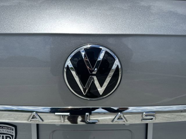 Used 2022 Volkswagen Atlas Cross Sport SE FWD image 37
