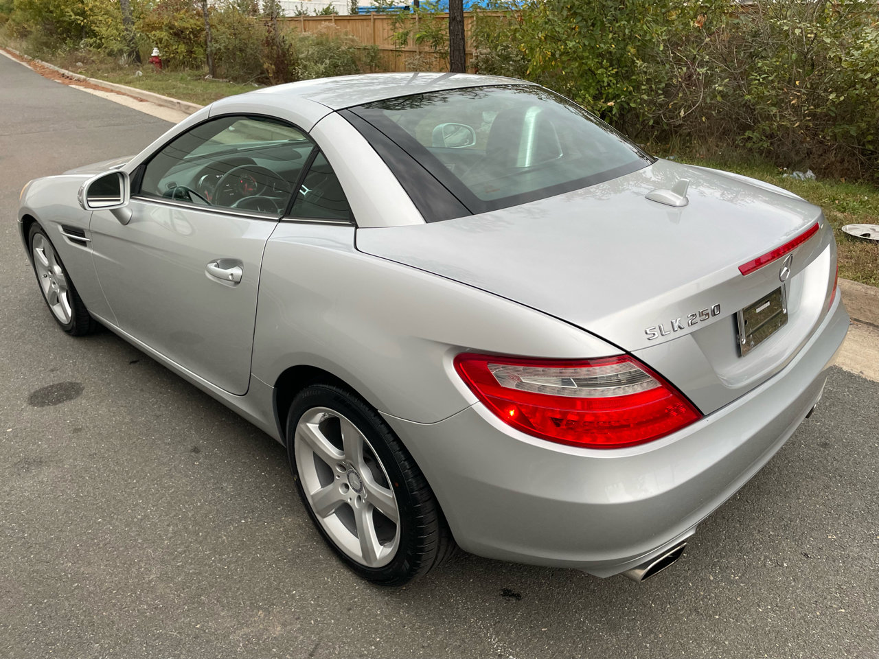 Used 2013 Mercedes-Benz SLK 250 image 8