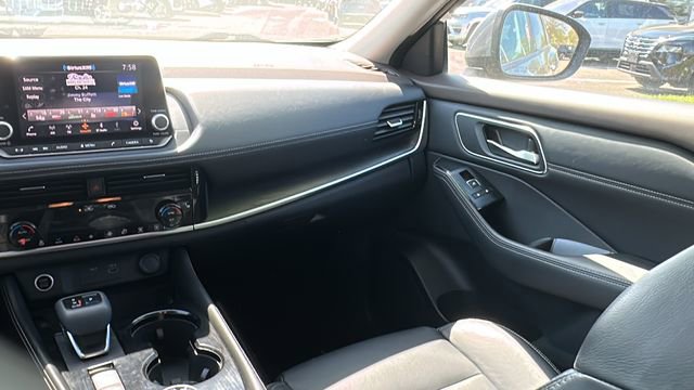 Certified 2021 Nissan Rogue SL AWD/4WD image 25