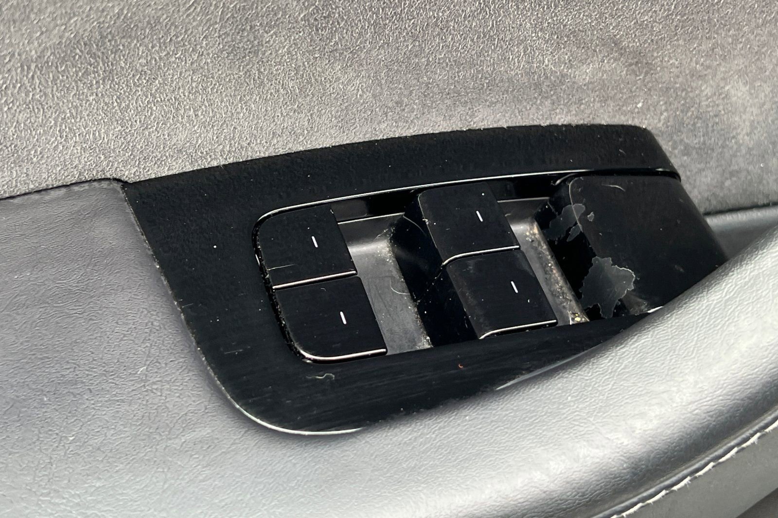 Used 2019 Tesla Model 3 Standard Range image 14