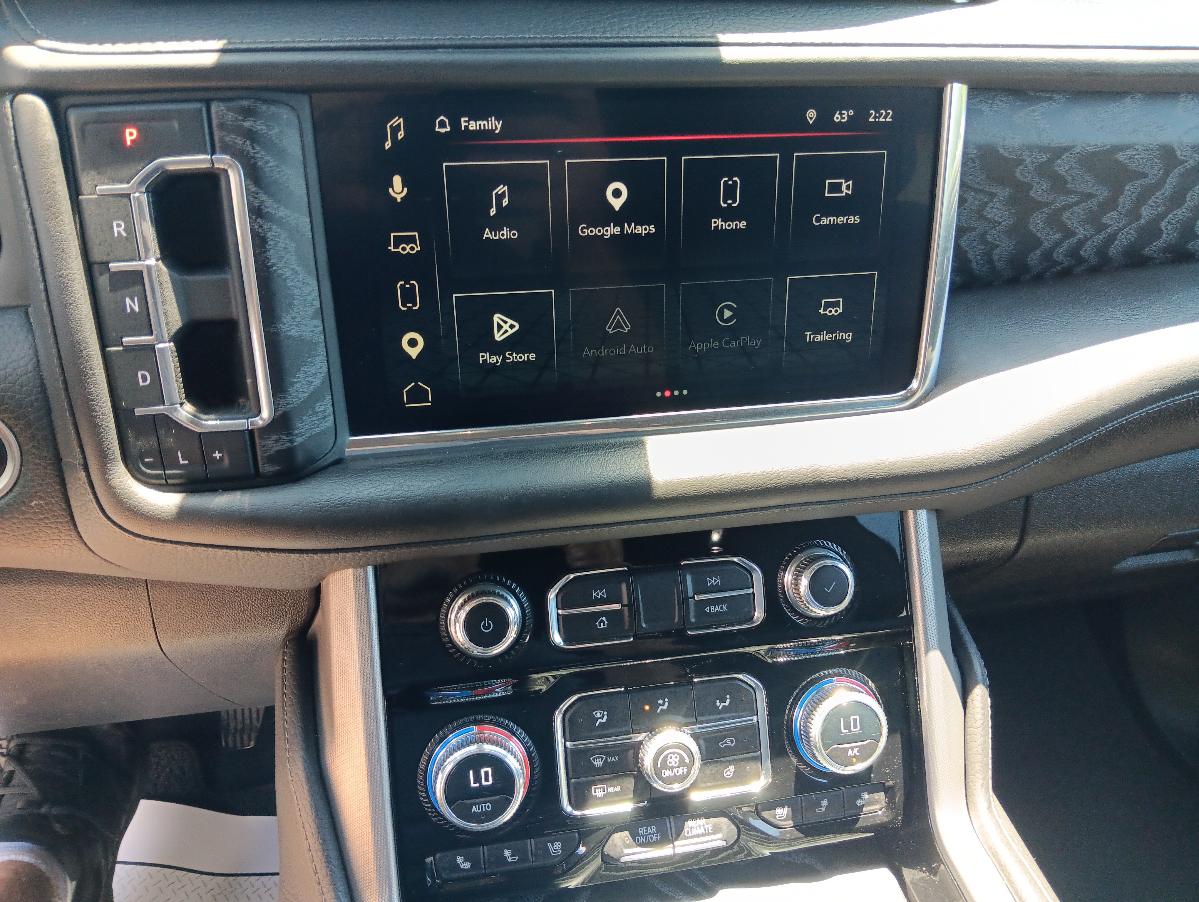 Used 2023 GMC Yukon XL Denali w/ Denali Reserve Package AWD/4WD image 13