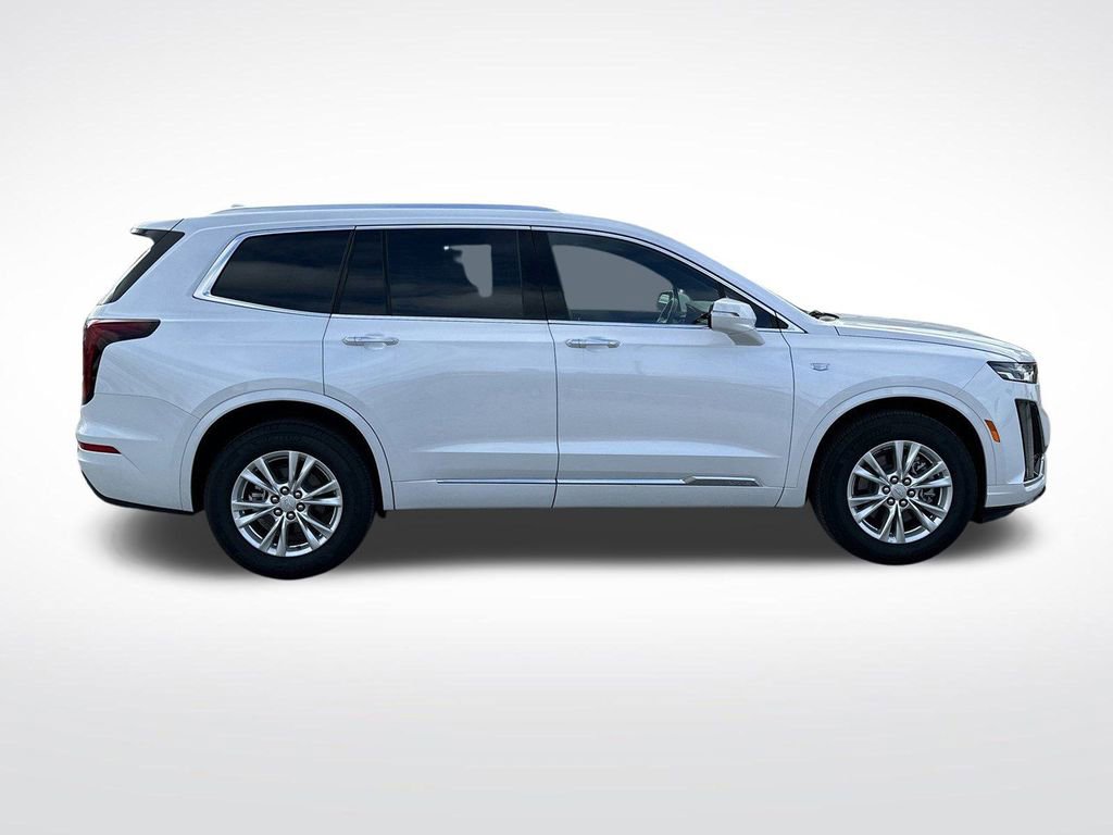 New 2025 Cadillac XT6 Luxury FWD image 8