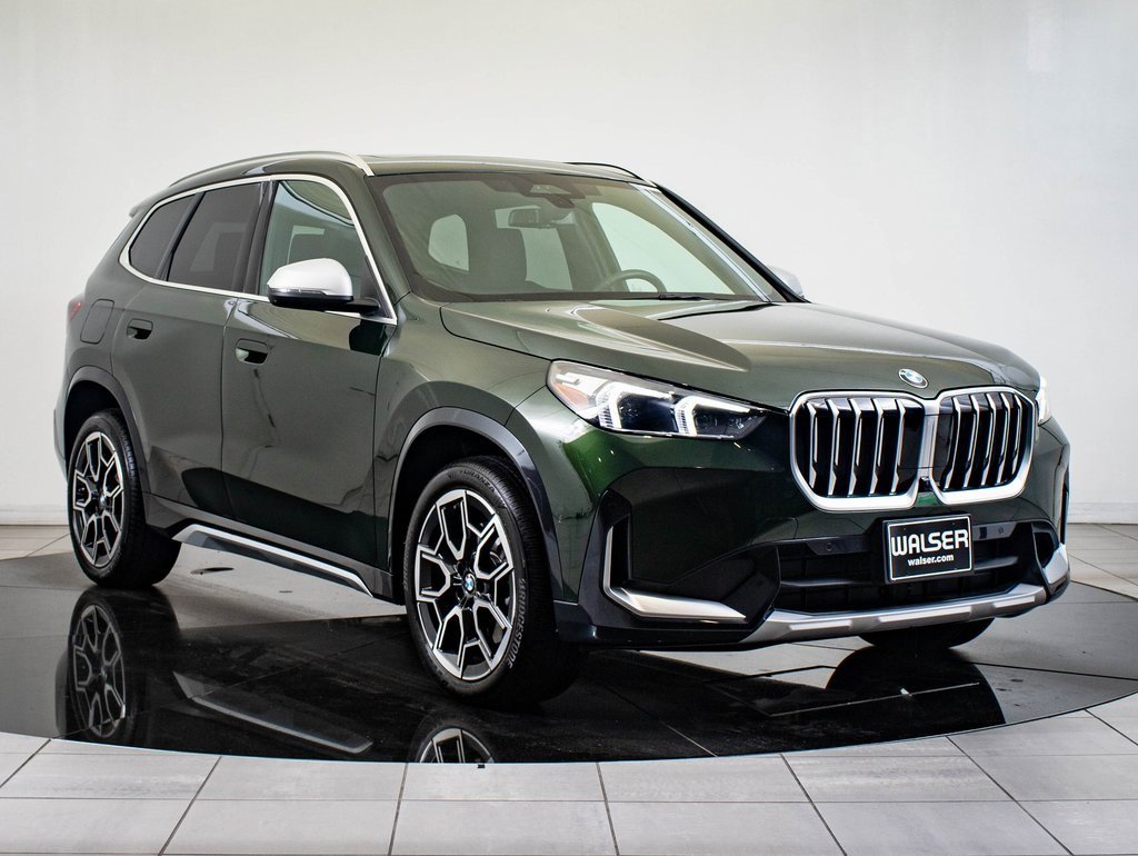 Used 2024 BMW X1 xDrive28i w/ Premium Package image 5