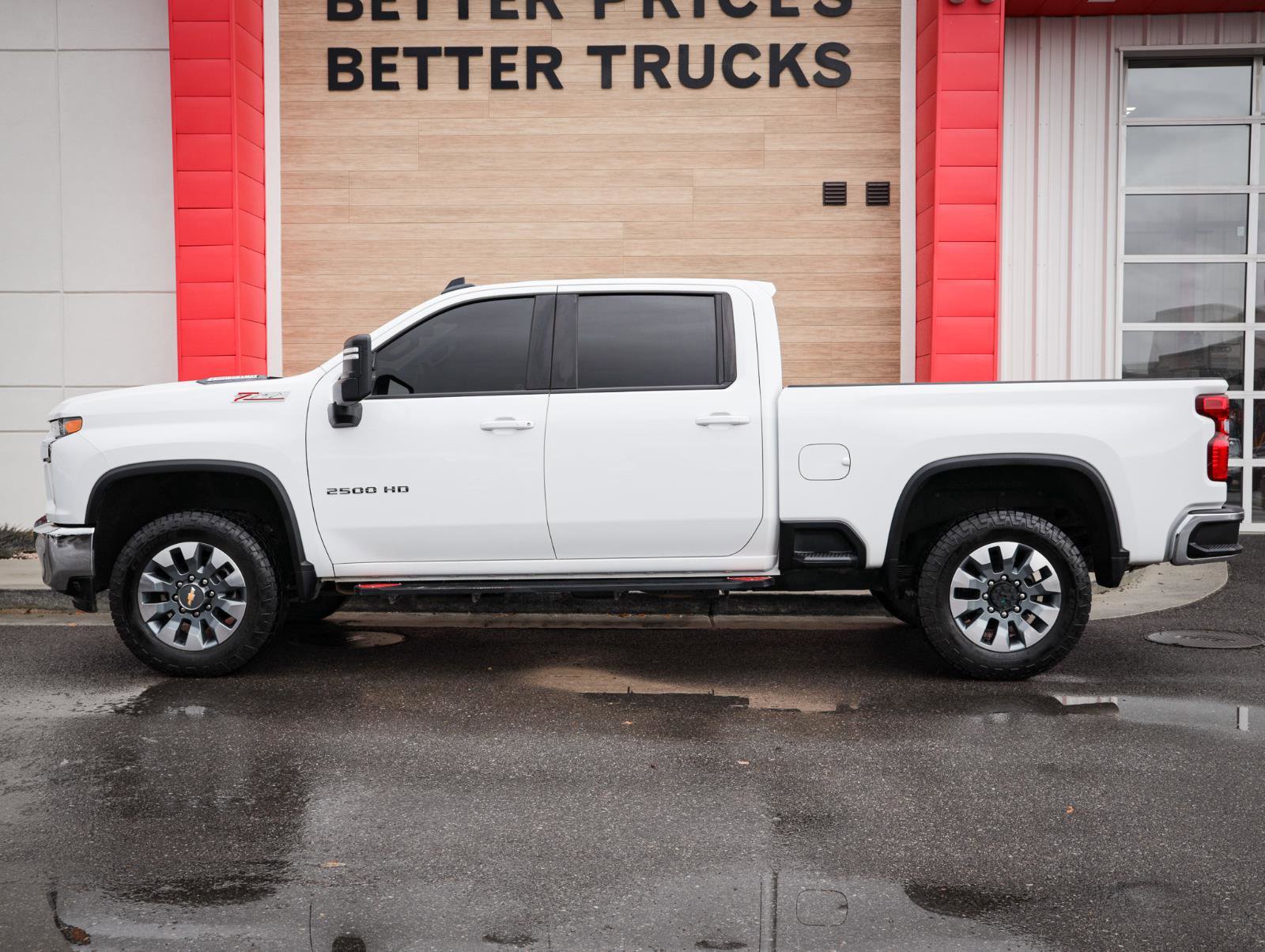 Used 2023 Chevrolet Silverado 2500 LT image 7