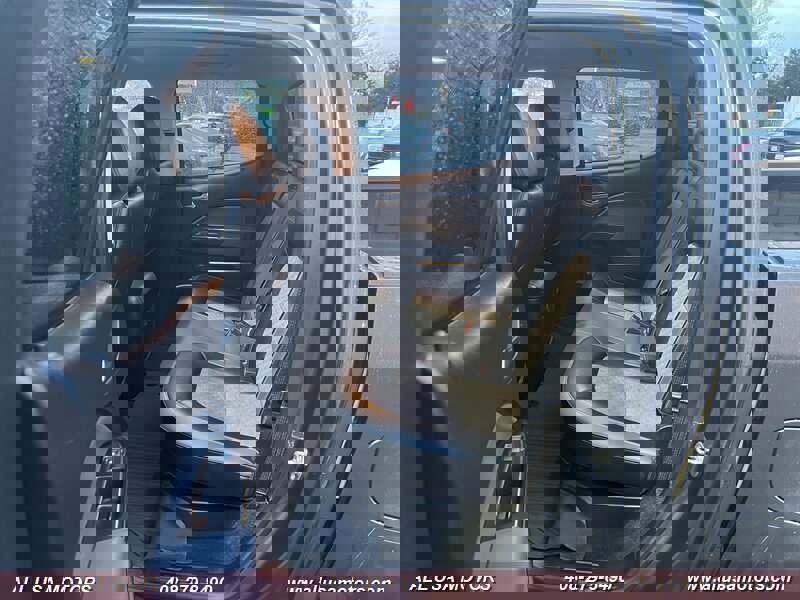 Used 2017 Chevrolet Colorado Z71 image 26