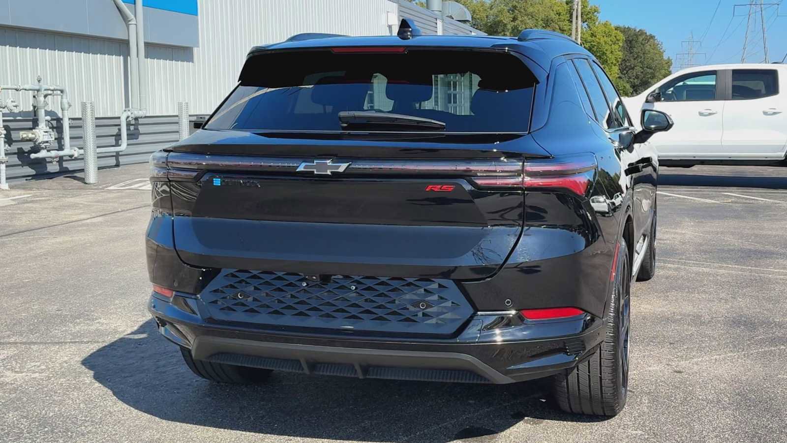 Used 2024 Chevrolet Equinox EV RS image 3