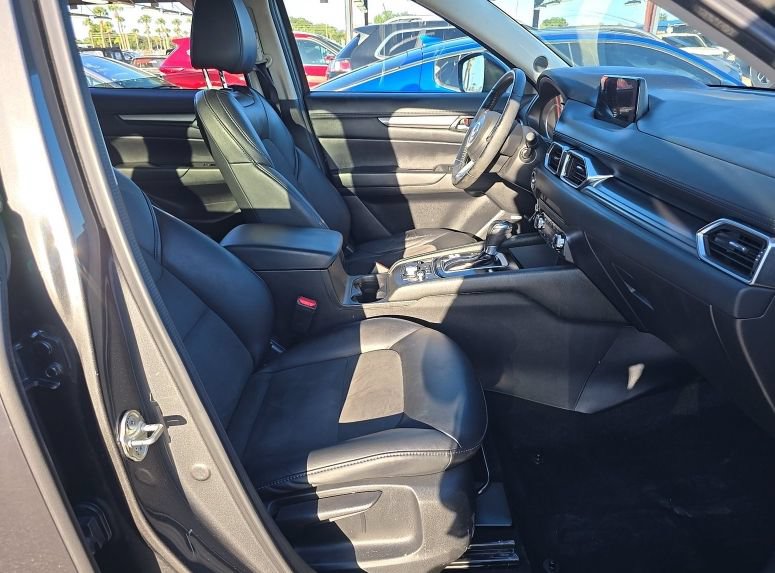 Used 2018 MAZDA CX-5 Touring w/ Preferred Equipment Package AWD/4WD image 6