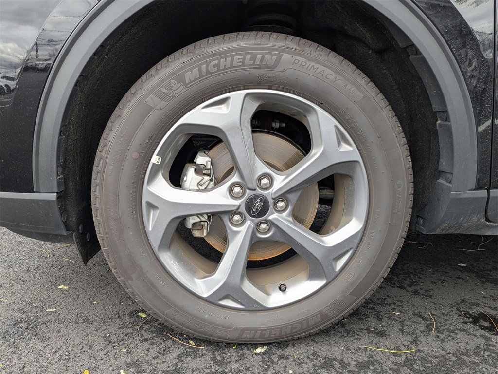 Used 2025 Ford Escape ST-Line image 11