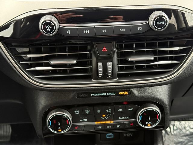 Certified 2022 Ford Escape SEL image 11