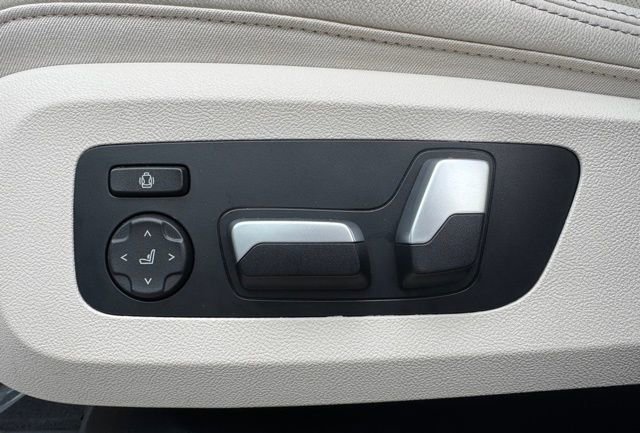 Certified 2022 BMW X6 xDrive40i image 12