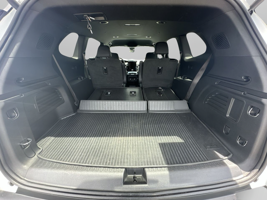 Used 2025 GMC Acadia AT4 AWD/4WD image 32