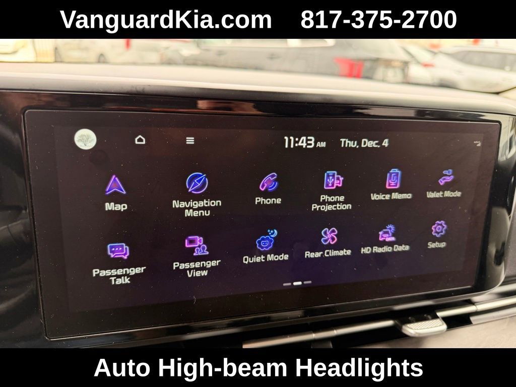 Used 2024 Kia Carnival EX image 21