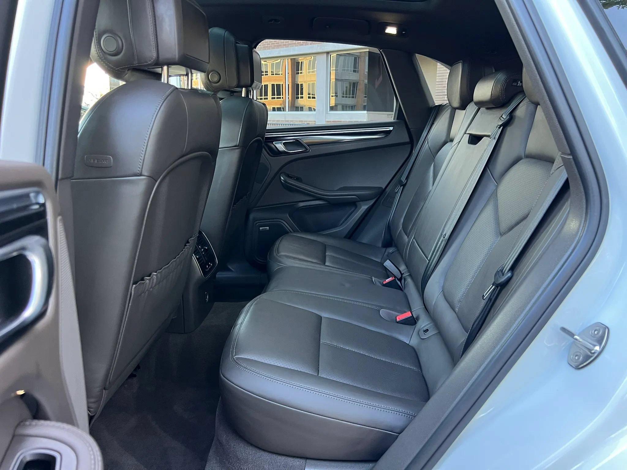 Used 2017 Porsche Macan S AWD/4WD image 20