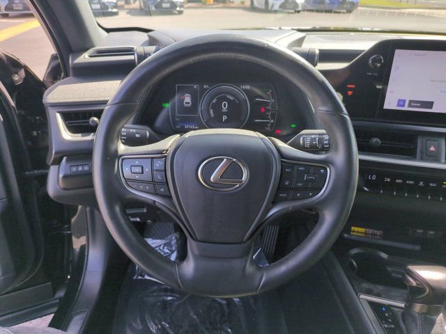 Used 2023 Lexus UX 250h FWD image 17