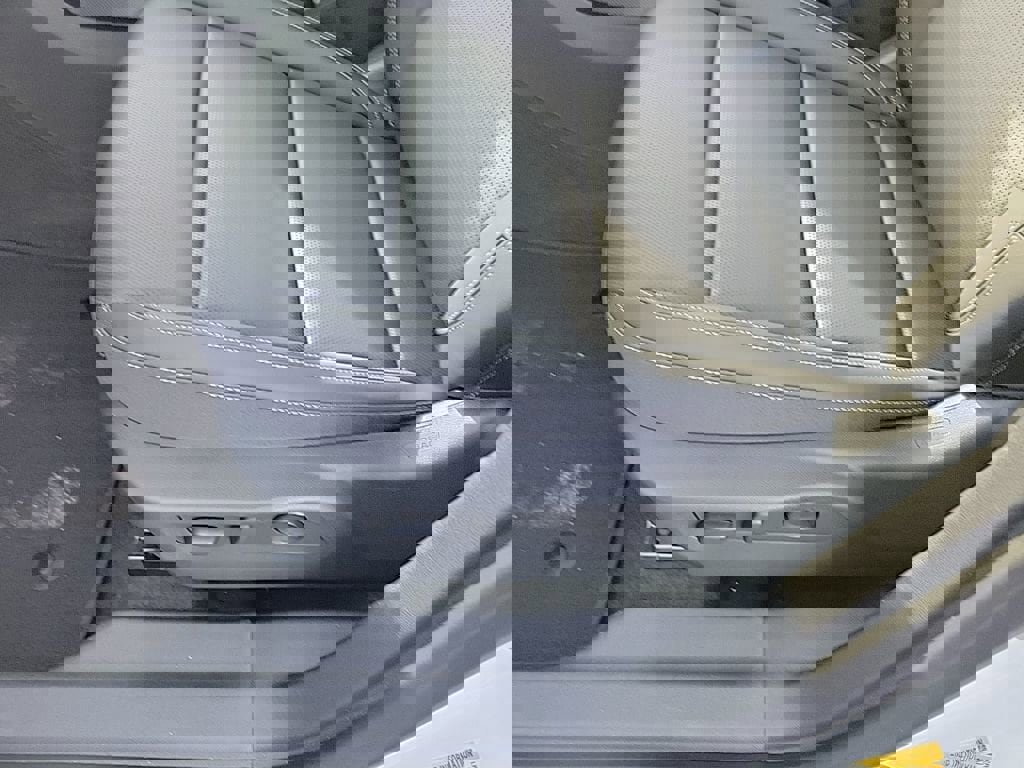 New 2026 Buick Envision Preferred image 16