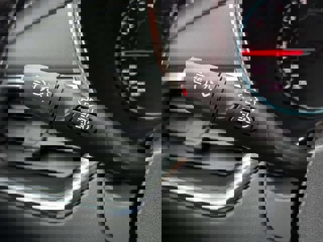 Used 2020 Chevrolet Equinox LT FWD image 20