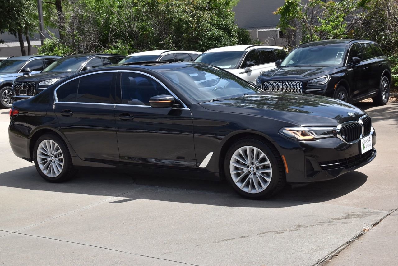 Used 2023 BMW 530i w/ Premium Package RWD image 5