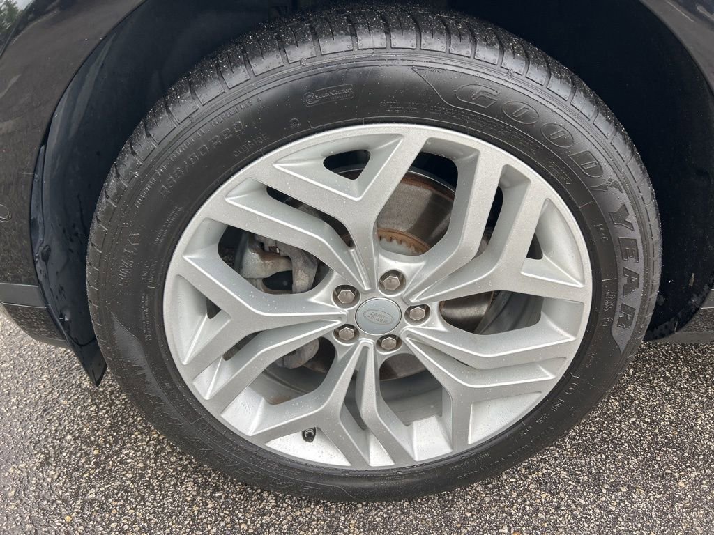 Used 2020 Land Rover Range Rover Evoque SE image 18