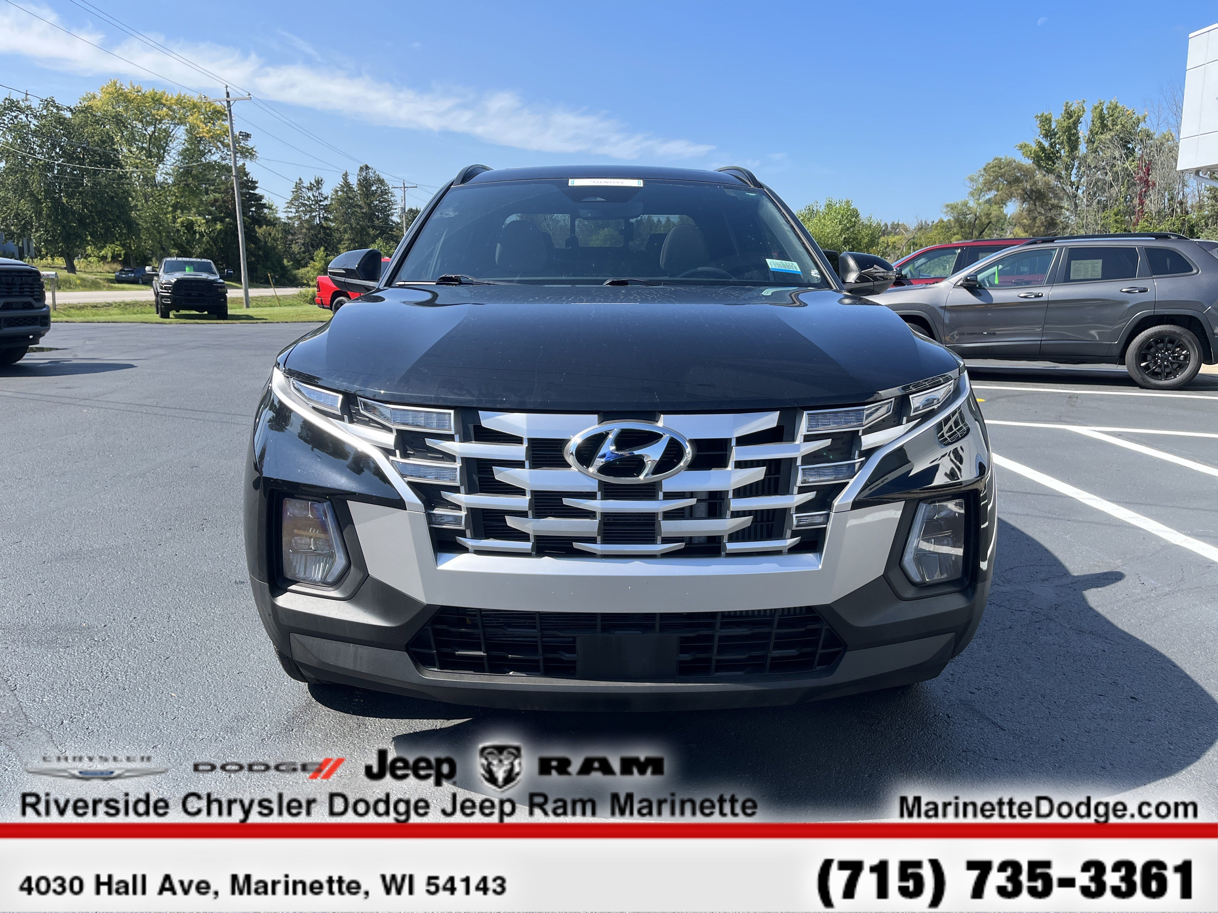 Used 2023 Hyundai Santa Cruz SEL Premium image 3