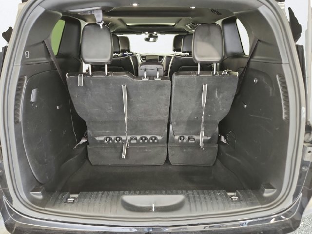 Used 2025 Chrysler Pacifica Limited FWD image 25