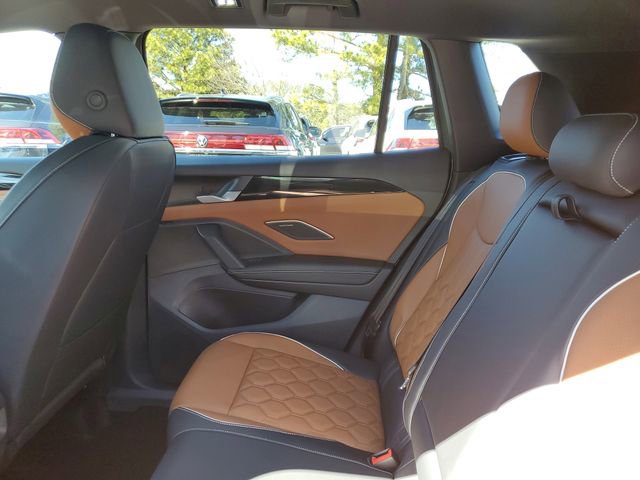 New 2026 Volkswagen Tiguan SEL R-Line image 10