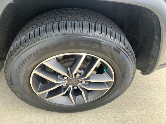 Certified 2020 Jeep Grand Cherokee Laredo w/ Quick Order Package 2BN North AWD/4WD image 19