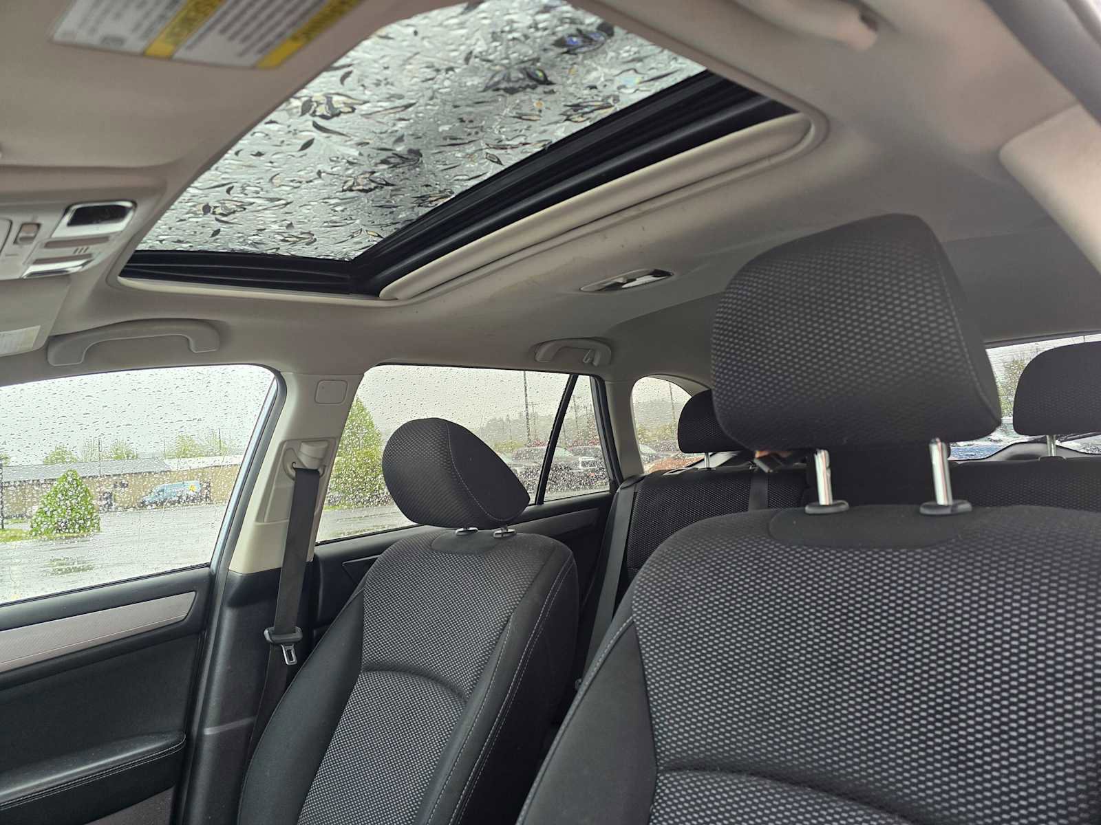 Used 2015 Subaru Outback 2.5i Premium image 22