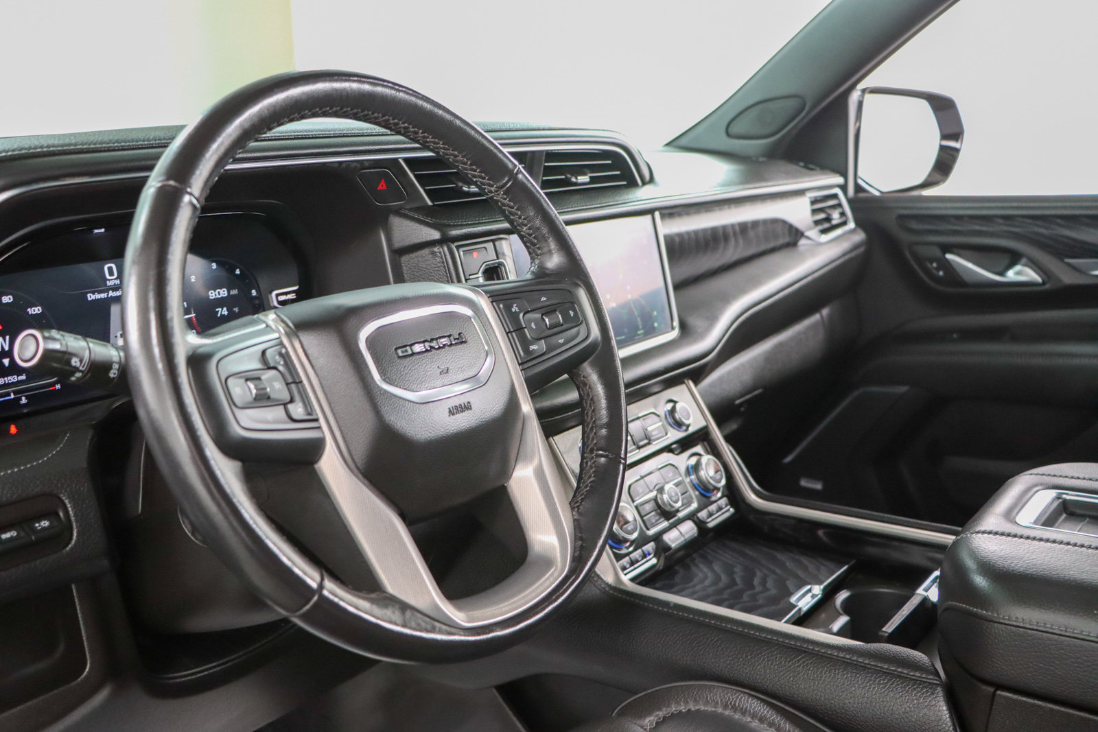 Used 2022 GMC Yukon Denali AWD/4WD image 26
