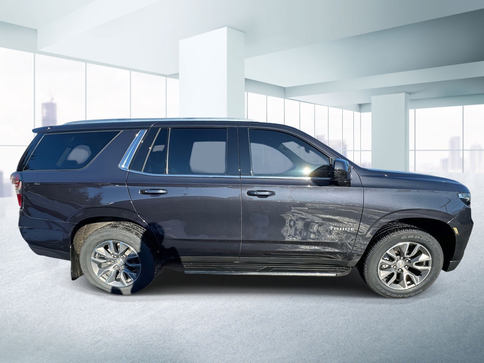 Used 2023 Chevrolet Tahoe LT AWD/4WD image 2